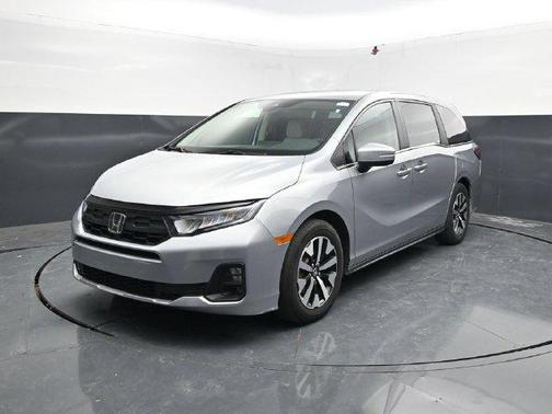 Silver 2025 Honda Odyssey EX-L