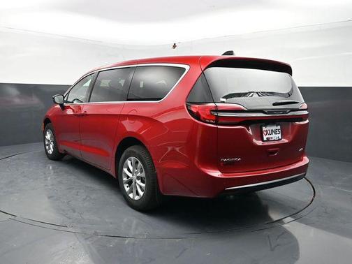 Pr6 2027 Chrysler Pacifica L