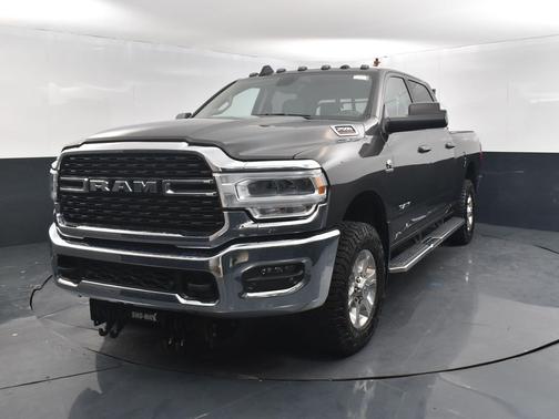 2022 RAM 2500 Big Horn Crew Cab 4x4 6'4' Box