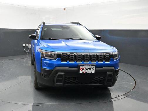 Hydro Blue Pearlcoat 2026 Jeep Cherokee Limited