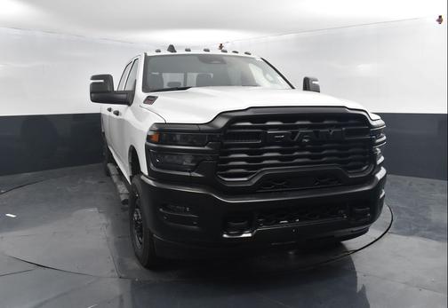 2025 RAM 2500 Tradesman Crew Cab 4x4 8' Box