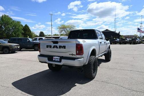 Silver Zynith 2026 RAM 2500 Big Horn Crew Cab 4x4 6'4' Box