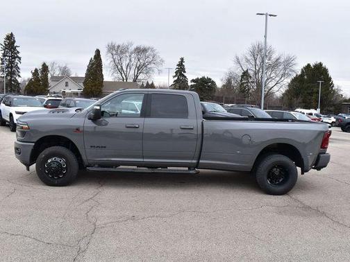 Ceramic Gray Clearcoat 2026 RAM 3500 Laramie Crew Cab 4x4 8' Box