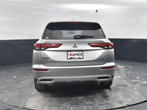 2024 Mitsubishi Outlander SE 2.5 S-AWC