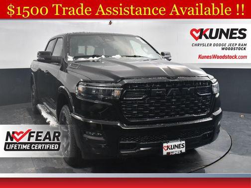 Diamond Black Crystal Pearlcoat 2026 RAM 1500 Big Horn/Lone Star