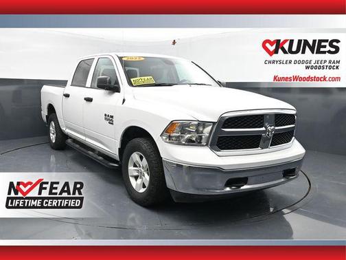 Bright White Clearcoat 2022 RAM 1500 Classic SLT