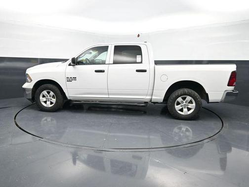 Bright White Clearcoat 2022 RAM 1500 Classic SLT