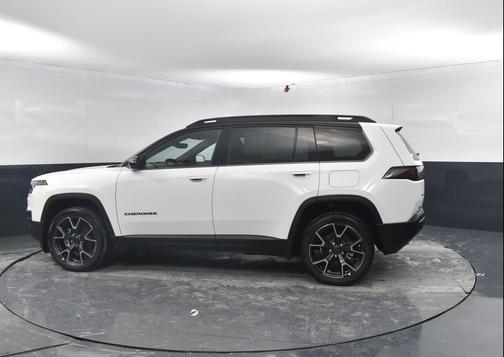 2026 Jeep Cherokee Overland