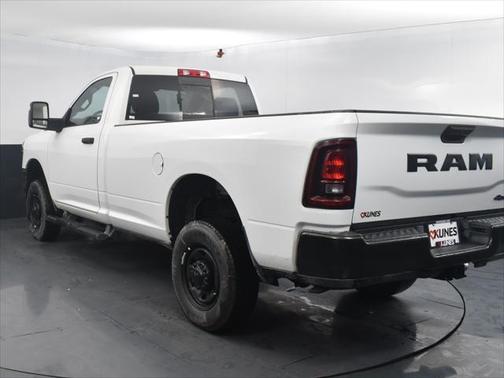 2025 RAM 2500 Tradesman Regular Cab 4x4 8' Box