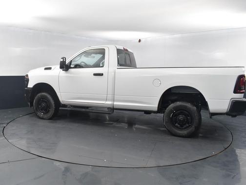 2025 RAM 2500 Tradesman Regular Cab 4x4 8' Box