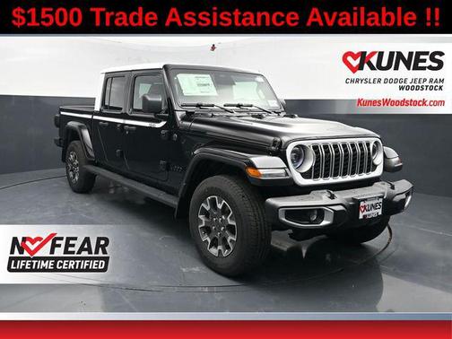 Black Clearcoat 2026 Jeep Gladiator Sahara 4x4