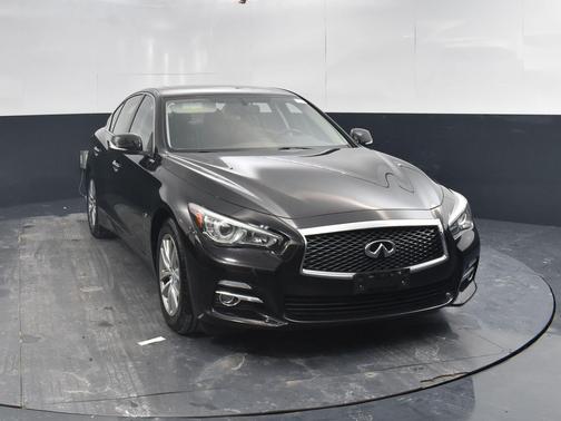 2015 INFINITI Q50 Premium
