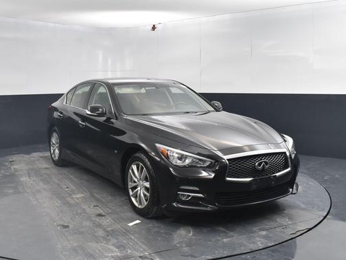 2015 INFINITI Q50 Premium