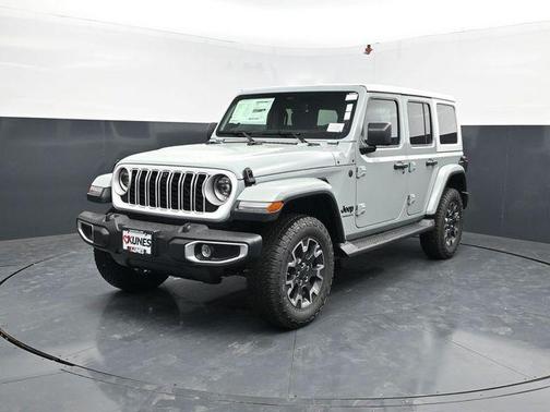 Earl Clearcoat 2026 Jeep Wrangler 4-Door Sahara 4x4