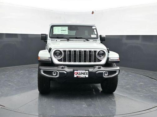 Earl Clearcoat 2026 Jeep Wrangler 4-Door Sahara 4x4