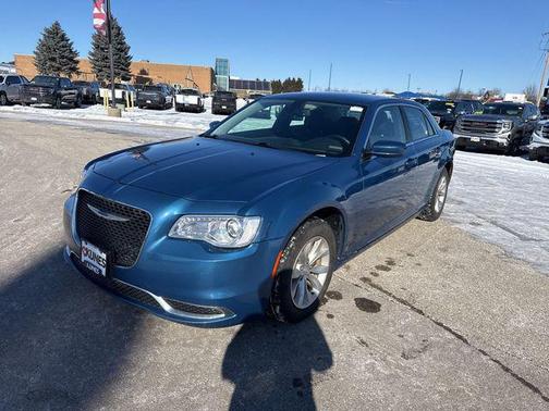 Frostbite 2022 Chrysler 300 Touring