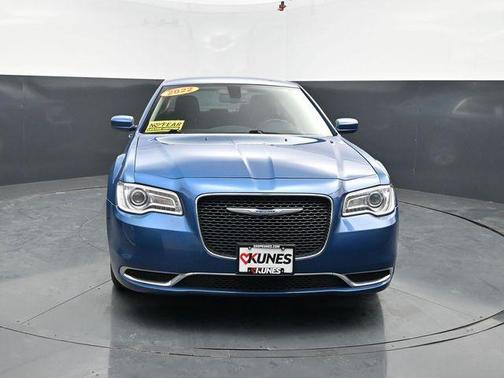 Frostbite 2022 Chrysler 300 Touring