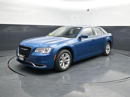Frostbite 2022 Chrysler 300 Touring