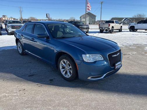 Frostbite 2022 Chrysler 300 Touring