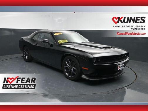 Pitch Black Clearcoat 2023 Dodge Challenger R/T