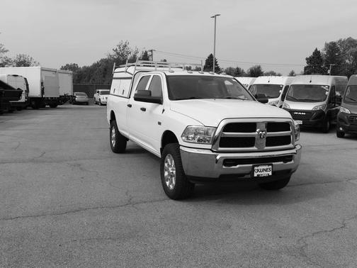 2018 RAM 2500 Tradesman Crew Cab 4x4 8' Box