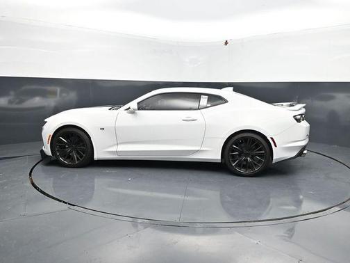 Summit White 2021 Chevrolet Camaro 1SS