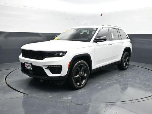 Bright White Clearcoat 2023 Jeep Grand Cherokee Limited