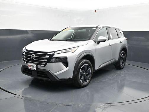 Brilliant Silver Metallic 2025 Nissan Rogue SV