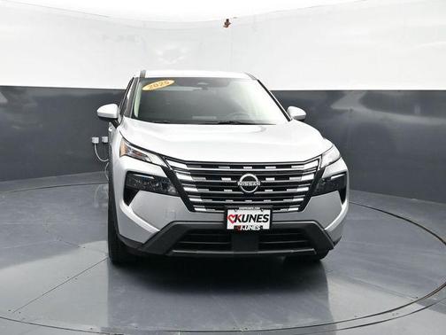 Brilliant Silver Metallic 2025 Nissan Rogue SV