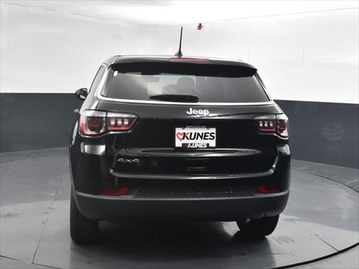 2025 Jeep Compass Sport