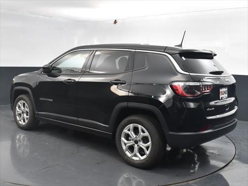 2025 Jeep Compass Sport
