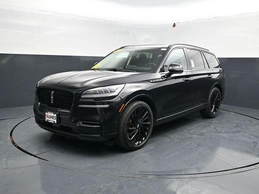 Infinite Black Metallic Clearcoat 2023 Lincoln Aviator Reserve AWD