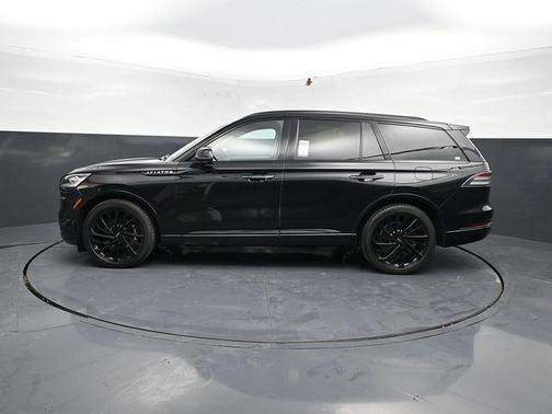 Infinite Black Metallic Clearcoat 2023 Lincoln Aviator Reserve AWD