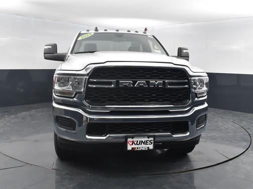 2023 RAM 2500 Tradesman Regular Cab 4x4 8' Box