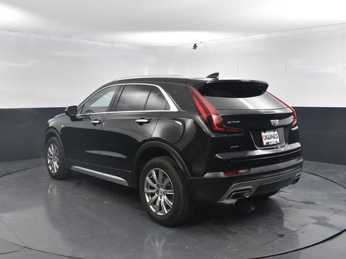 2021 Cadillac XT4 Premium Luxury