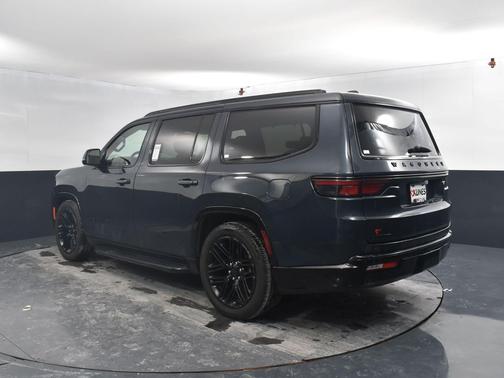 2022 Jeep Wagoneer Series III Carbide 4x4