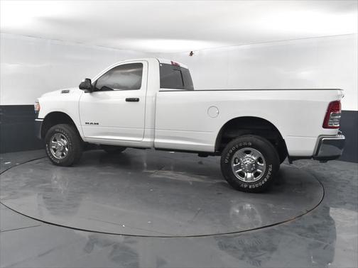 2020 RAM 2500 Tradesman Regular Cab 4X4 8' Box