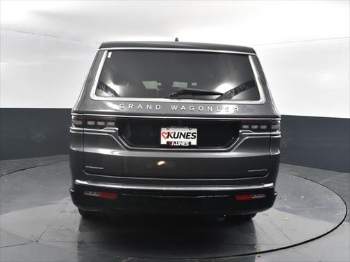 2023 Jeep Grand Wagoneer L Series II 4x4