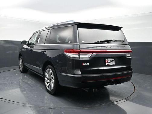 Starlight 2023 Lincoln Navigator Reserve