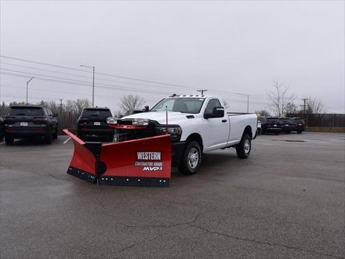 2024 RAM 2500 Tradesman Regular Cab 4x4 8' Box