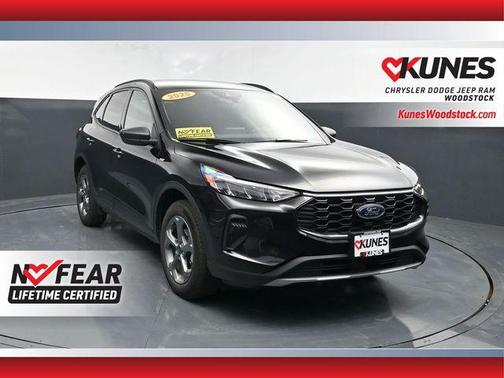 Agate Black Metallic 2025 Ford Escape ST-Line