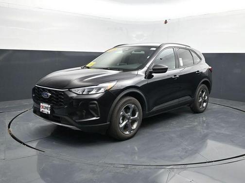 Agate Black Metallic 2025 Ford Escape ST-Line