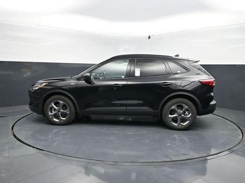 Agate Black Metallic 2025 Ford Escape ST-Line