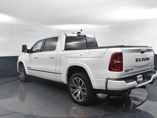 2025 RAM 1500 ST