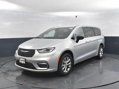 Silver Mist Clearcoat 2026 Chrysler Pacifica L