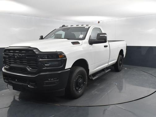 2025 RAM 2500 Tradesman Regular Cab 4x2 8' Box