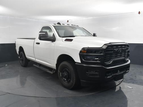 2025 RAM 2500 Tradesman Regular Cab 4x2 8' Box