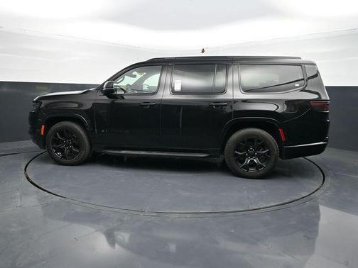 Diamond Black Crystal Pearlcoat 2024 Jeep Wagoneer Series II Carbide
