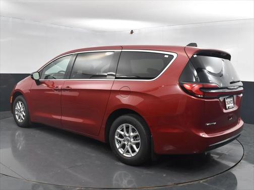 2025 Chrysler Pacifica L
