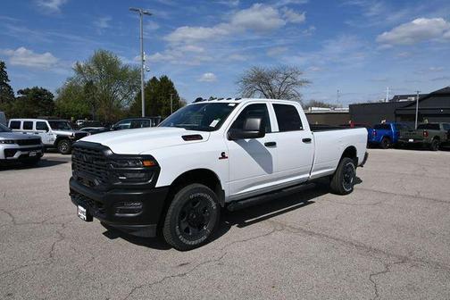 Bright White Clearcoat 2026 RAM 2500 Tradesman Crew Cab 4x4 8' Box